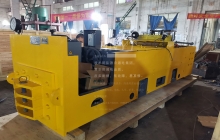 浙江分體式設(shè)計(jì)的10噸架線式湘潭電機(jī)車發(fā)貨