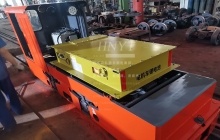 浙江兩臺5噸鋰電池湘潭電機(jī)車發(fā)貨