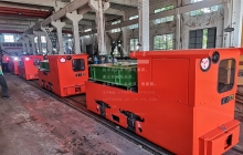 浙江2.5噸鋰電池變頻電機(jī)車(chē)的司控器有哪些功能？