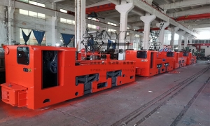 8噸礦用電機車的制動裝置由哪些組成？