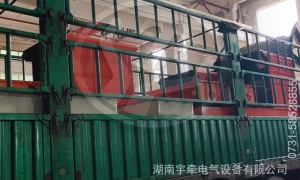 一批5噸湘潭鋰電池電機(jī)車裝車發(fā)往河南